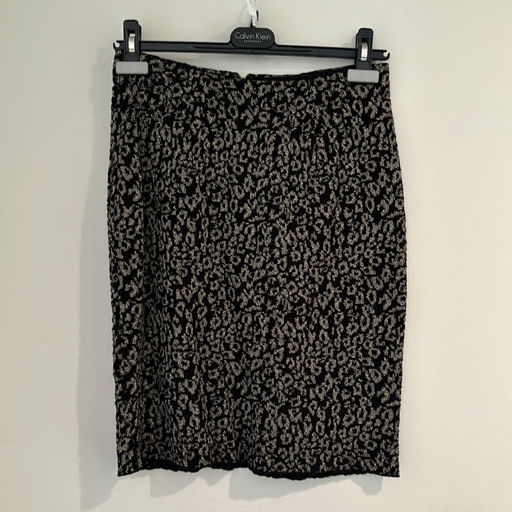 J. McLaughlin knit skirt.  Sz S. Black with silver and gold bling.